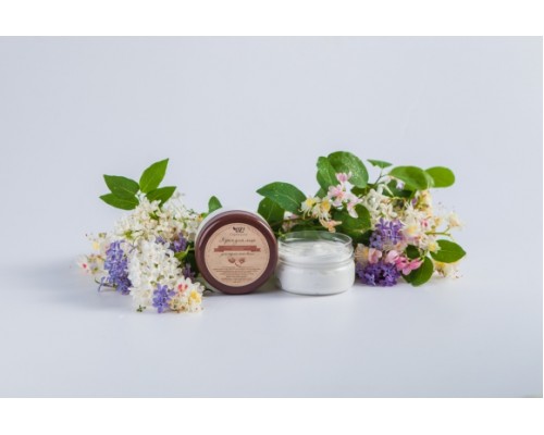 Крем для лица для нормальной кожи с гиалуроновой кислотой и маслом ши, 50мл